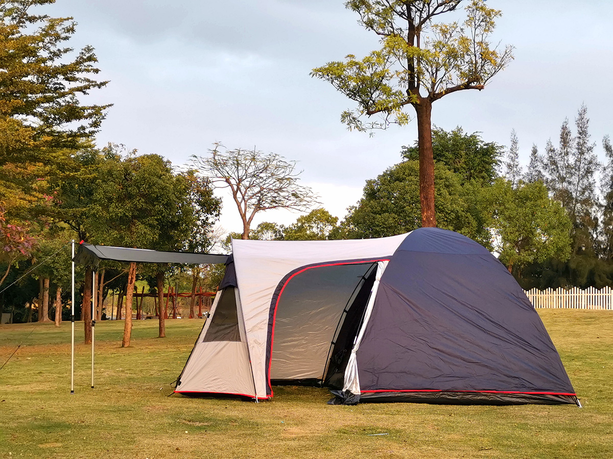 Easy carrying family dome tent 