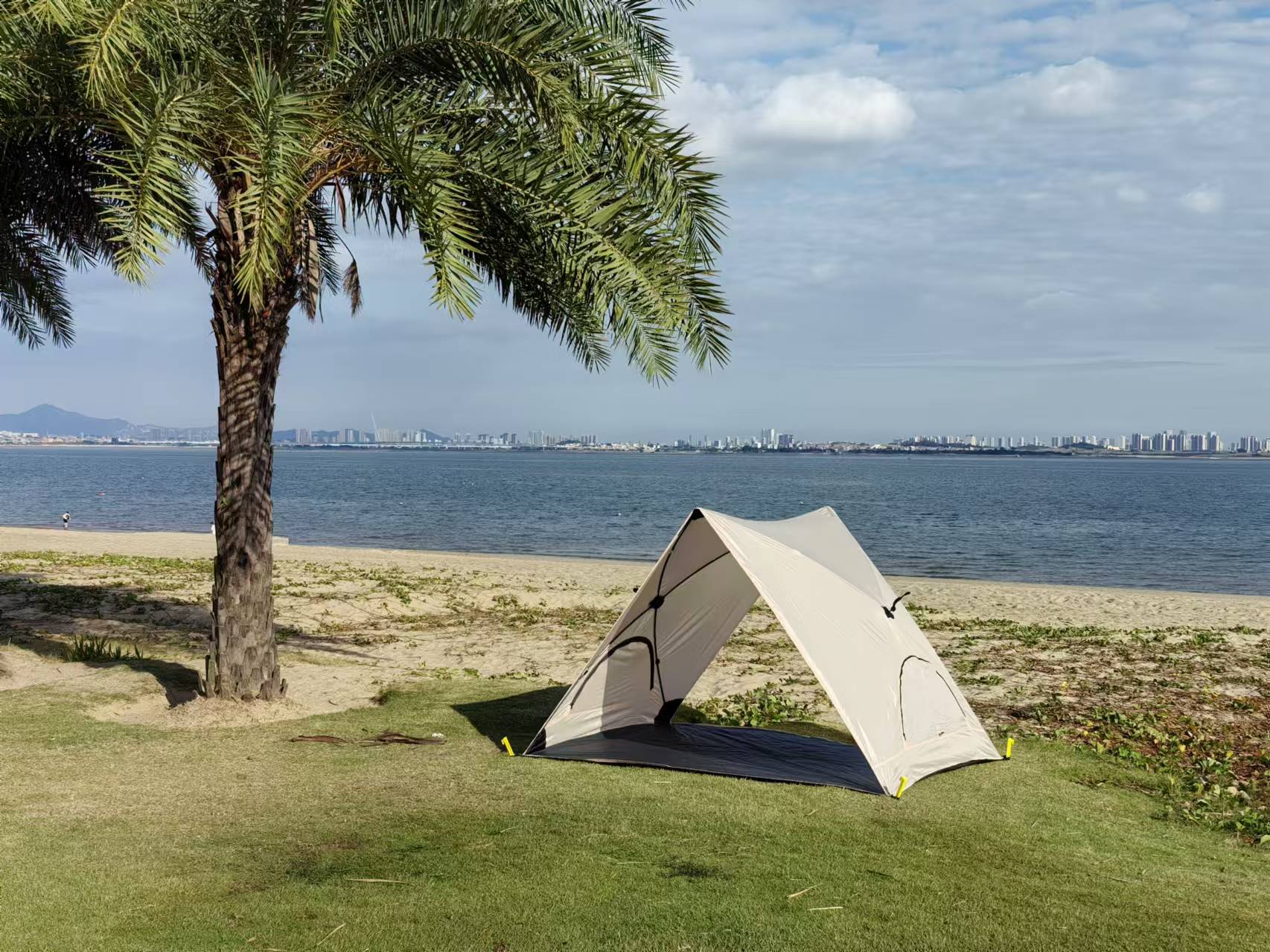 Easy folding beach tent factory cost wholesale