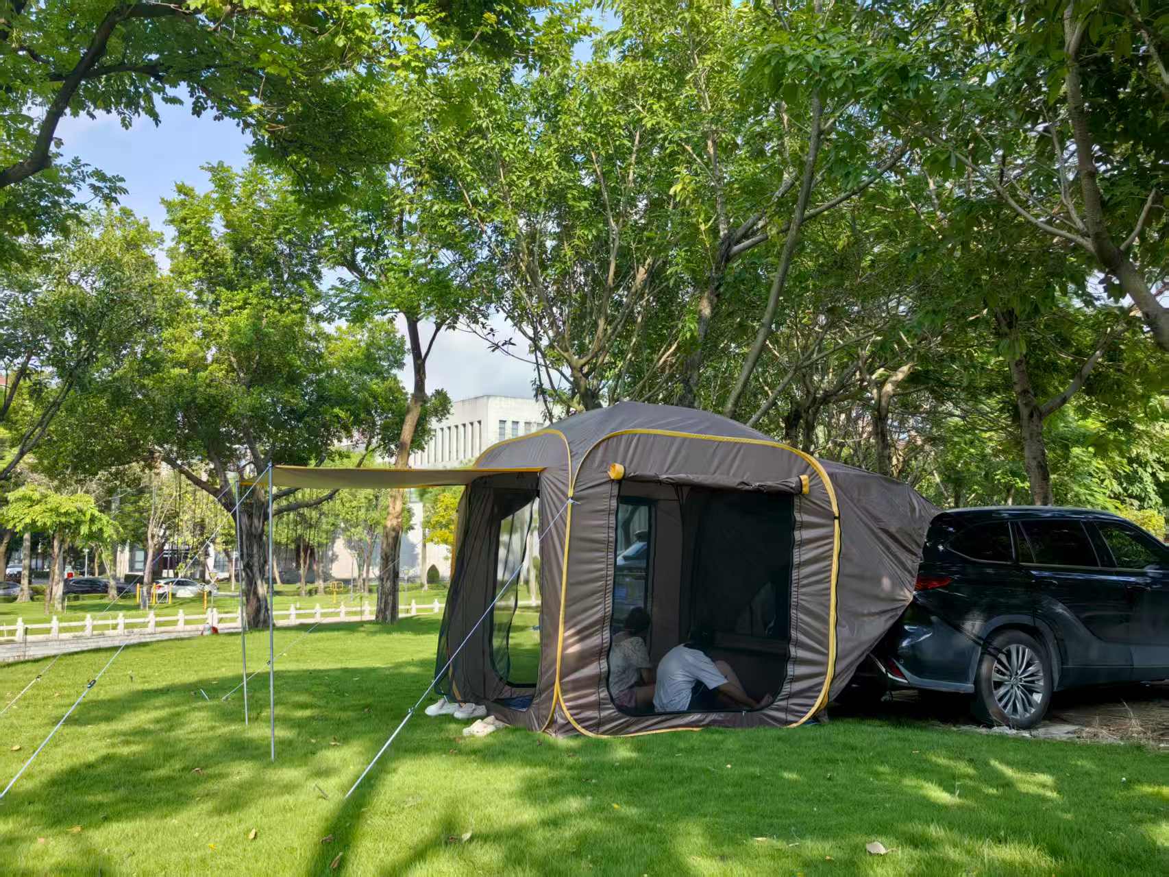 4-Person Waterproof Automatic Car Tent Straight Bracing Type SUV Tent Pop-Up Tent