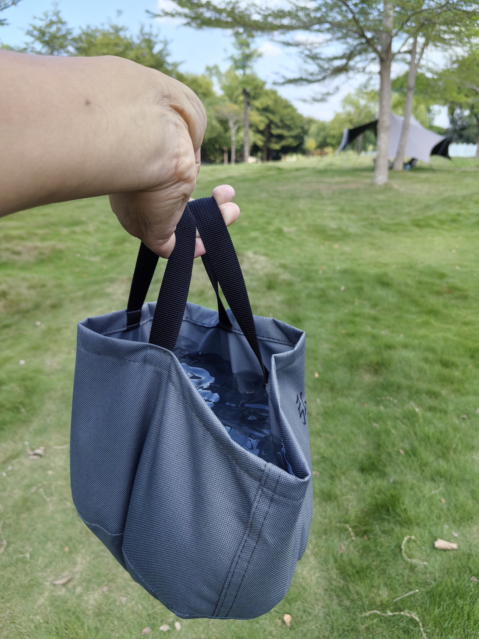 Portable Water Bucket Pail for Camping Water & Ice Storage Cool Can Beverage Storage Fabric Pail 