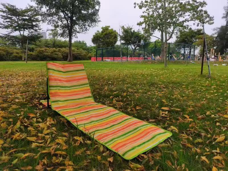 Stronger Back Modern Design Portable Folding Lounge Chair Oxford Fabric Tanning Beach Chair 