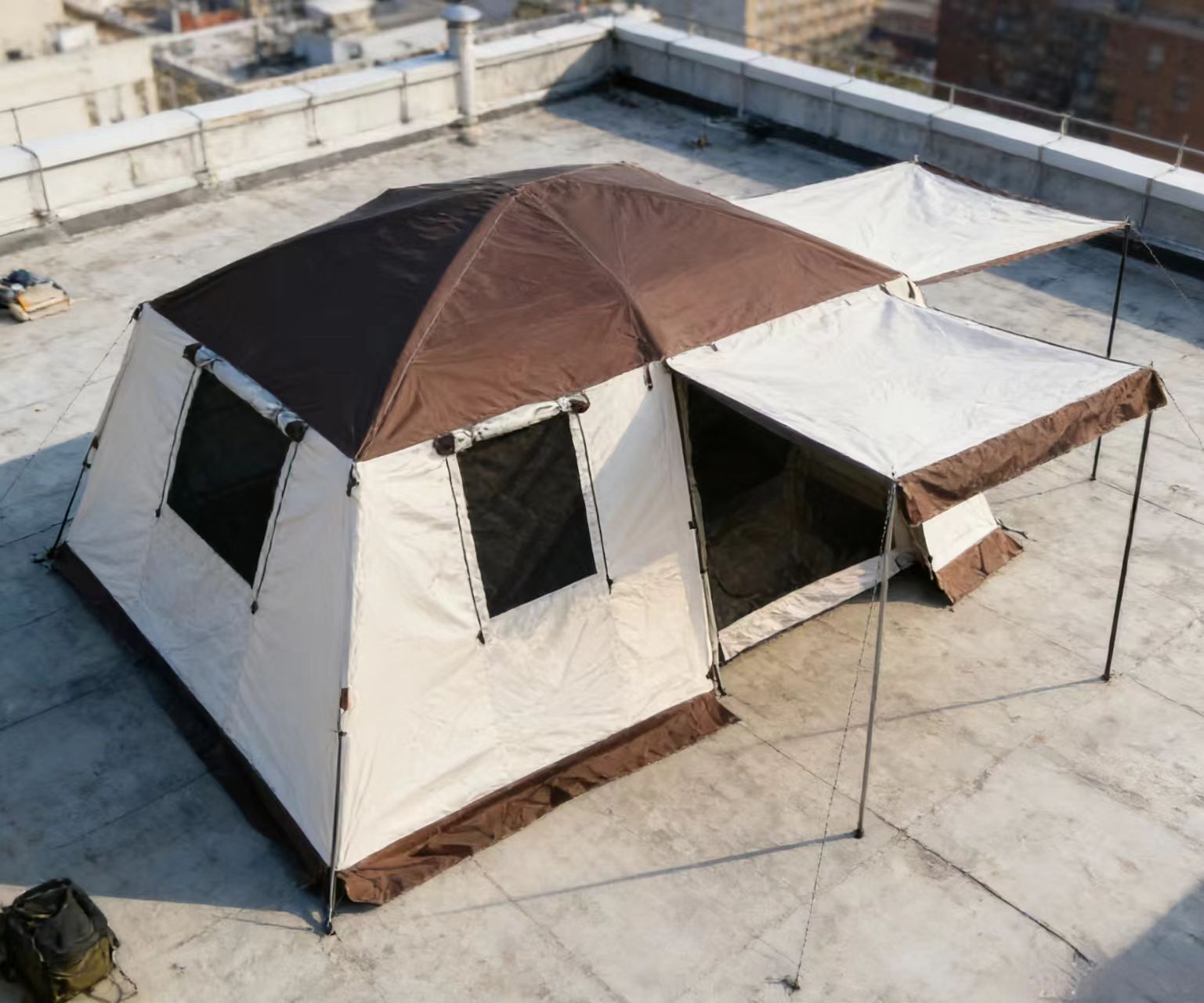 Factory Wholesale Four-season 6-8 Person Family Camping Dome Tent 