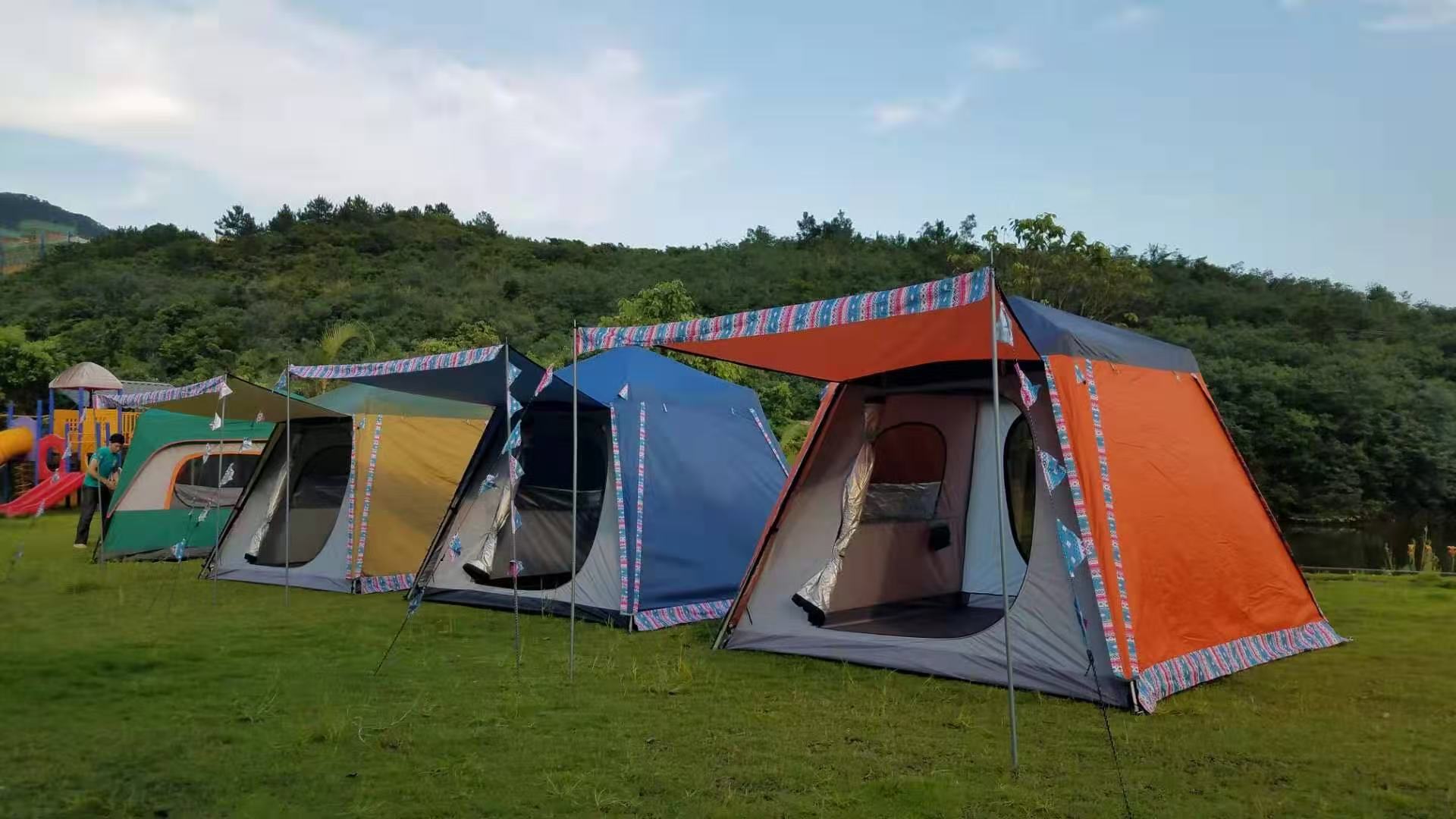 Auto Frame Easy Set up 4 Season Extended Type Strong Double Layer Family Camping 4-5 Person Tent 