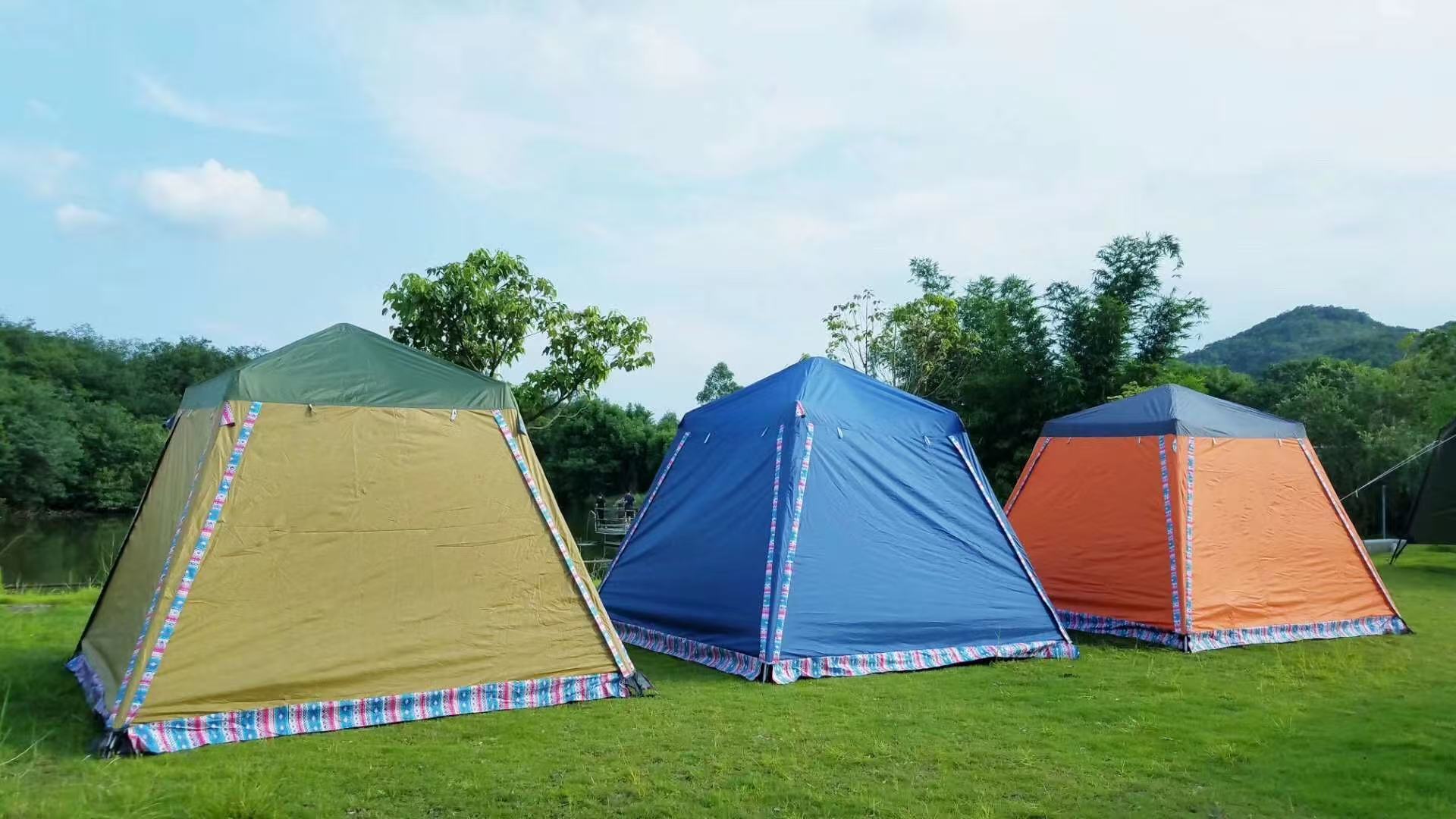 Auto Frame Easy Set up 4 Season Extended Type Strong Double Layer Family Camping 4-5 Person Tent 